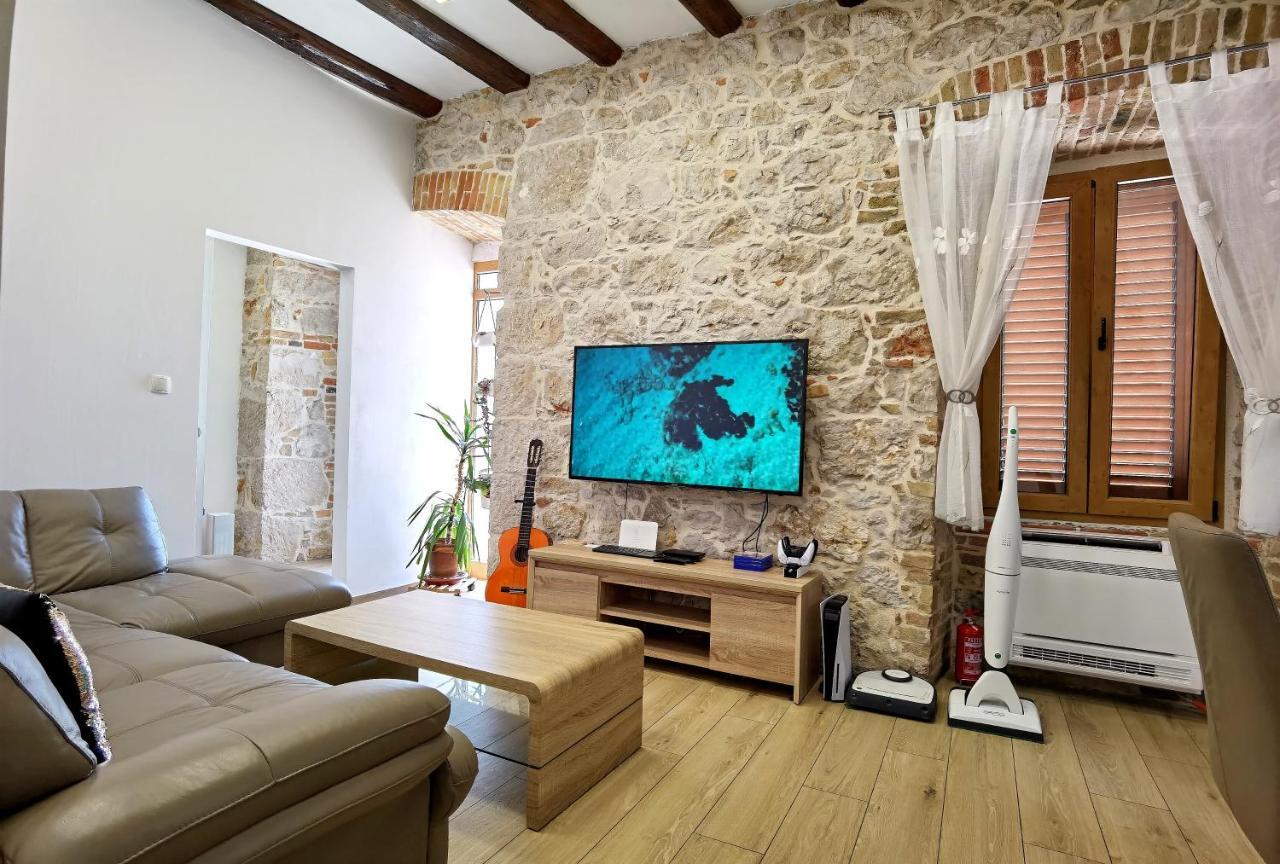 Xy Suites - Design Apartments Šibenik Екстериор снимка