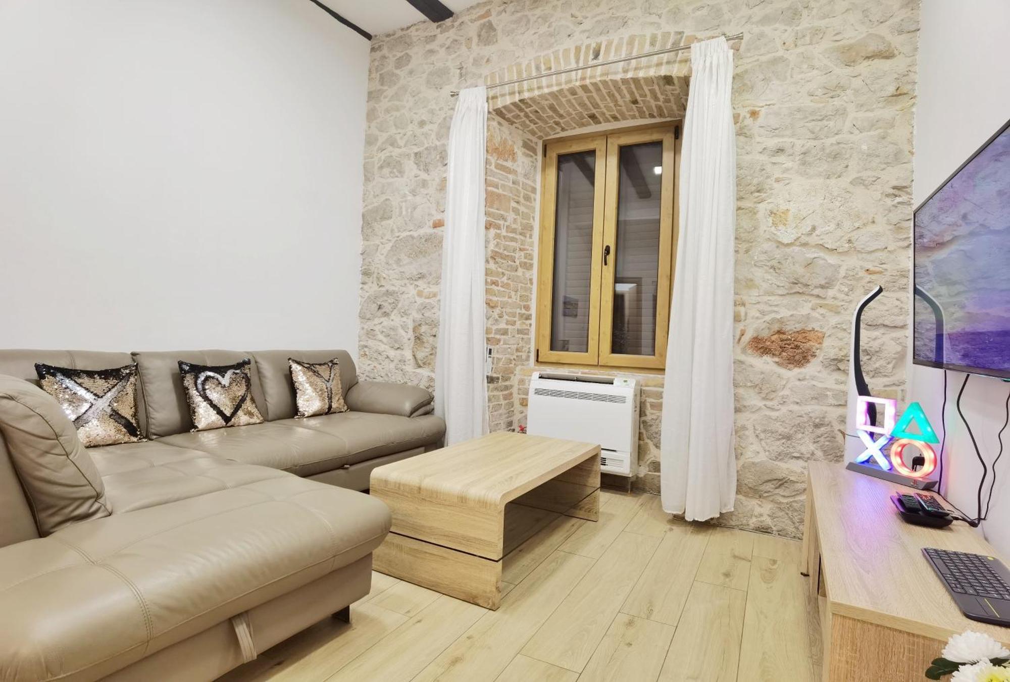 Xy Suites - Design Apartments Šibenik Екстериор снимка